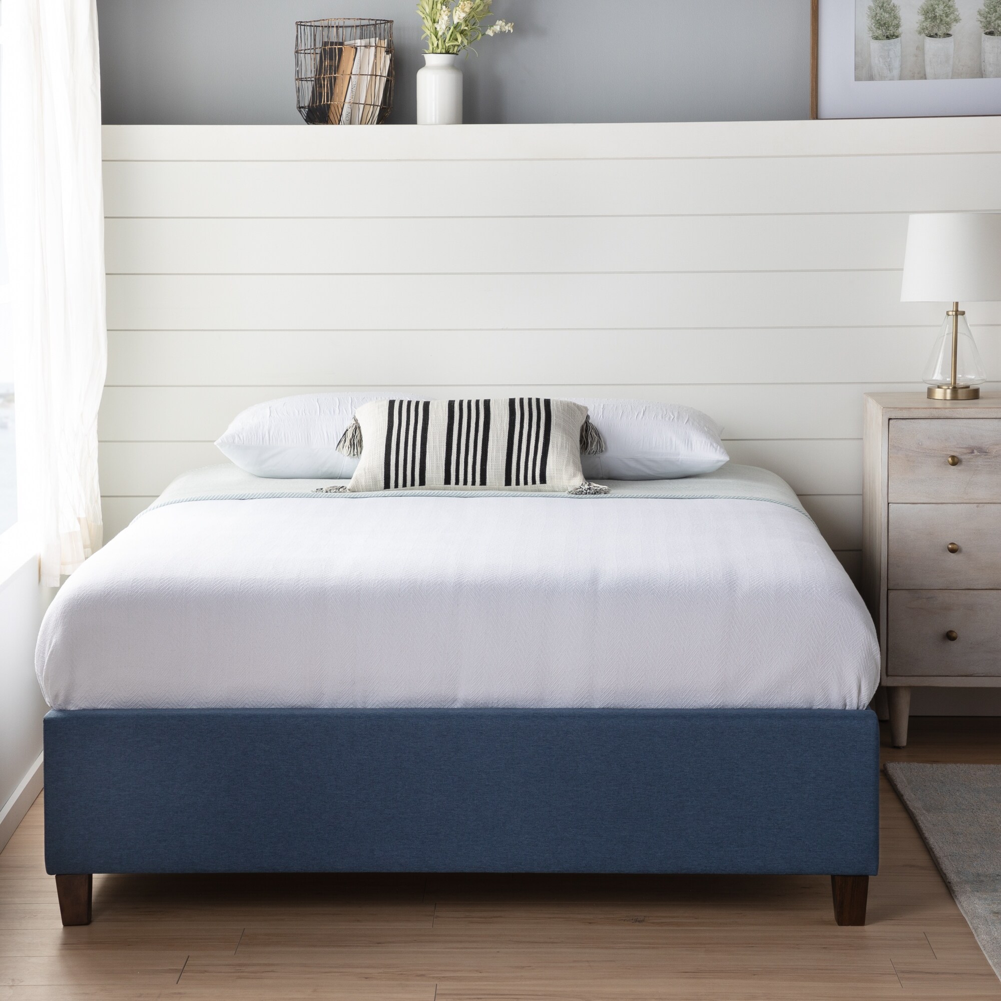 Brookside ava upholstered platform on sale bed